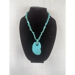 Turquoise Bead And Pendant Necklace
